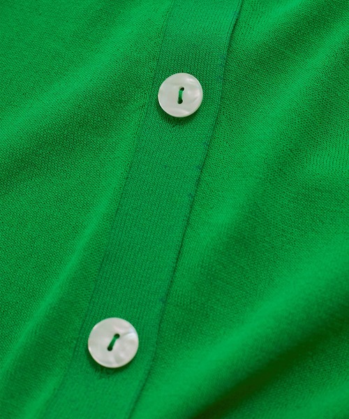 le cercle ADAM ET ROPE'(ルセルクルアダムエロペ)の「新色追加【UVケア/接触冷感】Vネックカーディガン(カーディガン/ボレロ・レディース・ライトグリーン/オフホワイト/オレンジ/ネイビー/ブラック/ブラウン系/ライトグレー/レンガ・FREE)」の17枚目の写真