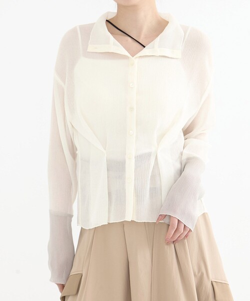 UNITED TOKYO（ユナイテッドトウキョウ）の「【残りわずか！】クレープシアーフロントタックカーディガン｜ウォッシャブル/シアートップス/冷房対策/秋服（カーディガン/ボレロ・レディース・ライトブルー/ホワイト・FREE）」の2枚目の写真