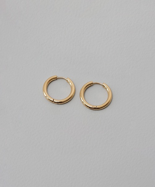 ORLEAN(オルレアン)の「【ORLEAN】 シンプルフープピアス 太さ2.5mm(ピアス(両耳用)・レディース・シルバー系7/ゴールド系3/ゴールド系1/シルバー系2/シルバー系4/ゴールド系2/ゴールド系4/シルバー系5/シルバー系3/ゴールド系5/ゴールド/ゴールド系6/シルバー系1/シルバー系6/シルバー/ゴールド系7・フリー)」の22枚目の写真
