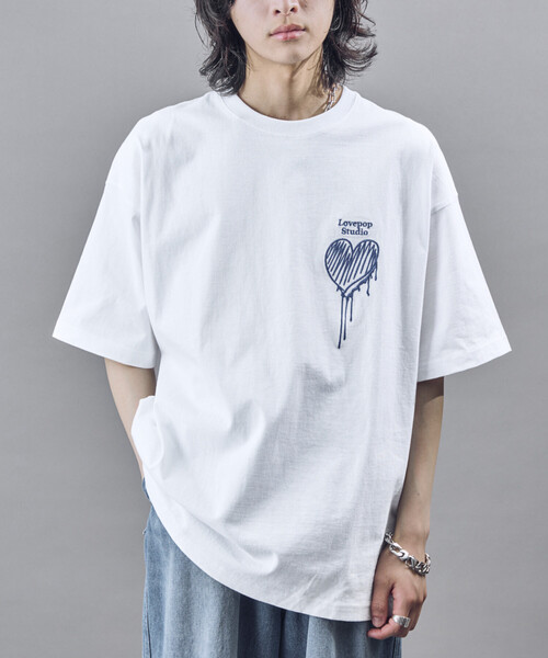 PUBLUX(パブリュクス)の「PUBLUX/パブリュクス Lovepop studio ハート胸ロゴ刺繍Tシャツ(限定展開)(UNISEX)(Tシャツ/カットソー・メンズ・ブラック/ライトグレー/オフホワイト・SMALL/MEDIUM/LARGE)」の4枚目の写真