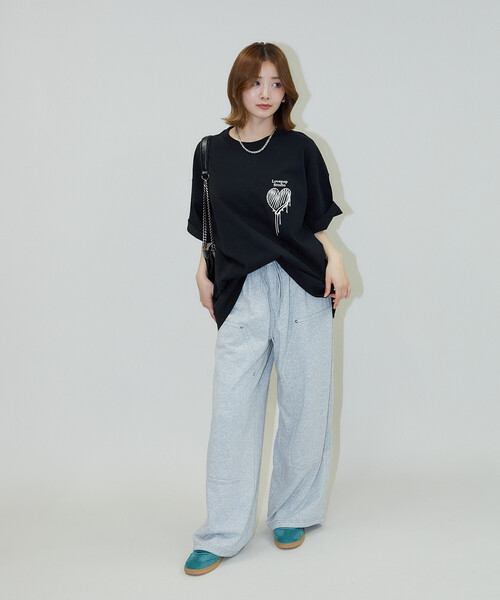 PUBLUX(パブリュクス)の「PUBLUX/パブリュクス Lovepop studio ハート胸ロゴ刺繍Tシャツ(限定展開)(UNISEX)(Tシャツ/カットソー・メンズ・ブラック/ライトグレー/オフホワイト・SMALL/MEDIUM/LARGE)」の18枚目の写真