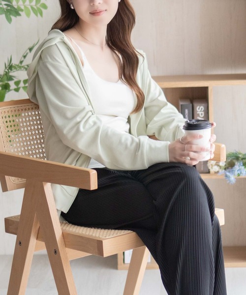 NAVY(ネイビー)の「NAVY カップ付きリブキャミソール【抗菌防臭 ドライ】(キャミソール・レディース・ホワイト/ベージュ/ブラック・L/M/S)」の13枚目の写真