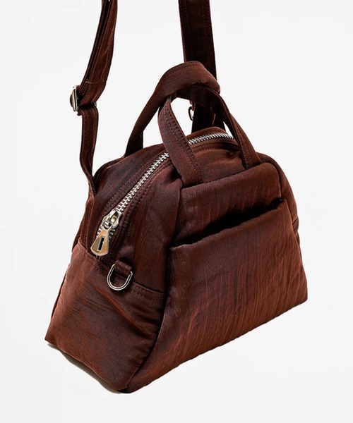 【かじ】ITTI /ANNIE PUFFER MADISON BAG ANNIE PUFFER MADISON BAG / CERATO BRIGHT｜中綿入りナイロン