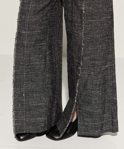 STUDIOUS（ステュディオス）の「【STUDIOUS/ステュディオス】Silk Nep Flare Trousers/シルクネップフレアトラウザー（スラックス・レディース・ブラック/ベージュ・2/1）」の14枚目の写真