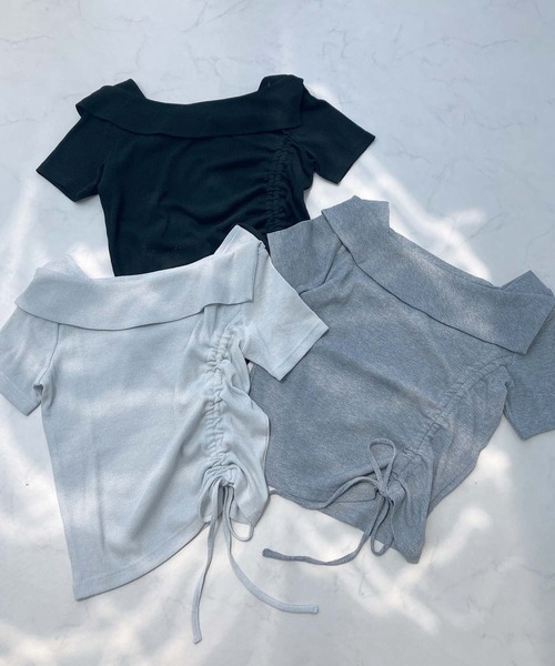AS KNOW AS plus（アズノゥアズプラス）の「●オフショル風シャーリングデザイン半袖プルオーバー（Tシャツ/カットソー・レディース・ブラック系/シルバー系/ホワイト系/ライトグリーン系・FREE）」の10枚目の写真