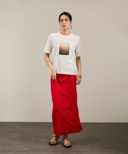 SALON adam et rope'(サロン アダム エ ロペ)の「Yasuko Hirano / 平野泰子 ARTプリントコンパクトT(Tシャツ/カットソー・レディース・ホワイト系その他2/ホワイト系その他4/ホワイト・FREE)」の9枚目の写真