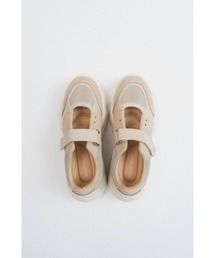 Knuth Marf（クヌースマーフ）の「sneaker style shandals（サンダル）」