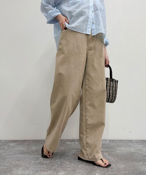 fredy emue（フレディエミュ）の「ブリーチデニム５ポケイージーパンツ（デニムパンツ・レディース・ピンク/ベージュ/グレー・36/38）」の8枚目の写真