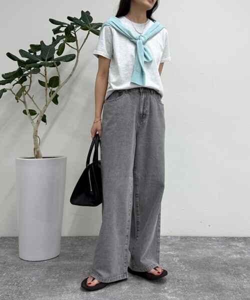 fredy emue（フレディエミュ）の「ブリーチデニム５ポケイージーパンツ（デニムパンツ・レディース・ピンク/ベージュ/グレー・36/38）」の13枚目の写真