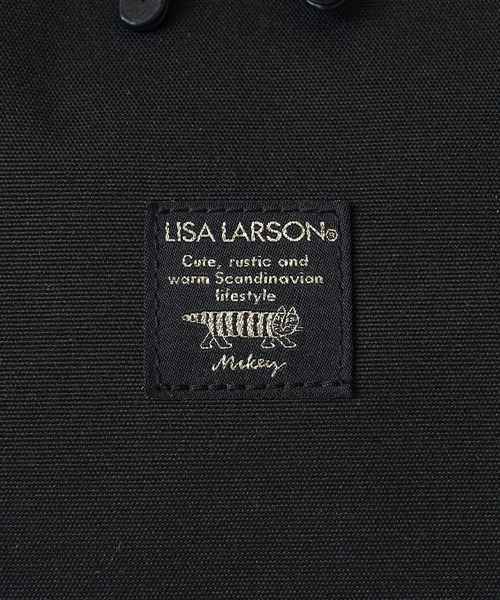 Lisa Larson(リサラーソン)の「【WEB限定】リサ・ラーソン A4サイズ収納可 大容量 軽撥水 リュックサック LTPK-08(バックパック/リュック・レディース・ブラック×ゴールド・ONE SIZE)」の9枚目の写真