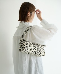 【HASHIBAMI】ヨコナガジップ カウヘアー ワンショルダー