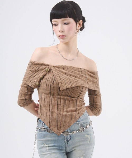 d.i.a.(ダイヤ)の「オフショルニットソートップス(Tシャツ/カットソー・レディース・ブラウン/ホワイト/ブラック・FREE)」の7枚目の写真