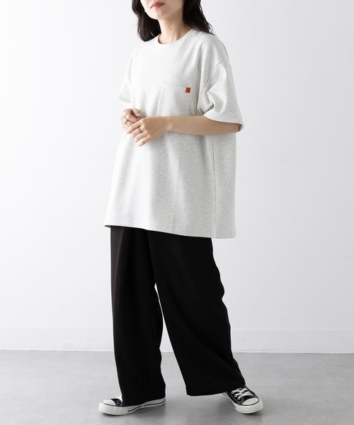 UNIVERSAL OVERALL（ユニバーサルオーバーオール）の「【UNIVERSAL OVERALL】PONTE POCKET TEE U2413211-B（Tシャツ/カットソー・レディース・ホワイト/ブラック/オートミール・S/XL/M/L）」の14枚目の写真