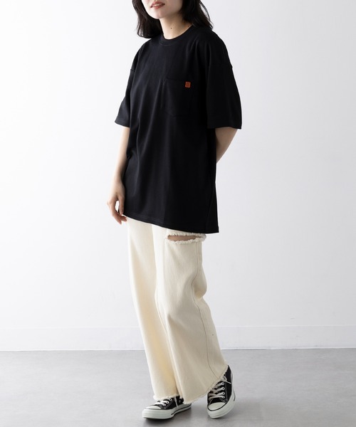 UNIVERSAL OVERALL（ユニバーサルオーバーオール）の「【UNIVERSAL OVERALL】PONTE POCKET TEE U2413211-B（Tシャツ/カットソー・レディース・ホワイト/ブラック/オートミール・S/XL/M/L）」の18枚目の写真