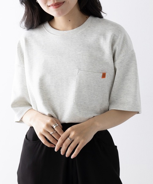UNIVERSAL OVERALL（ユニバーサルオーバーオール）の「【UNIVERSAL OVERALL】PONTE POCKET TEE U2413211-B（Tシャツ/カットソー・レディース・ホワイト/ブラック/オートミール・S/XL/M/L）」の4枚目の写真