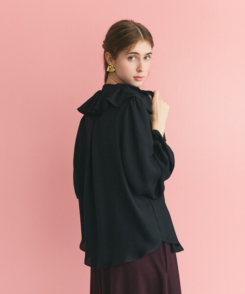 GRACE CLASS（グレースクラス）の「スキッパーラッフルブラウス（シャツ/ブラウス・レディース・ブラック・36/38）」の6枚目の写真