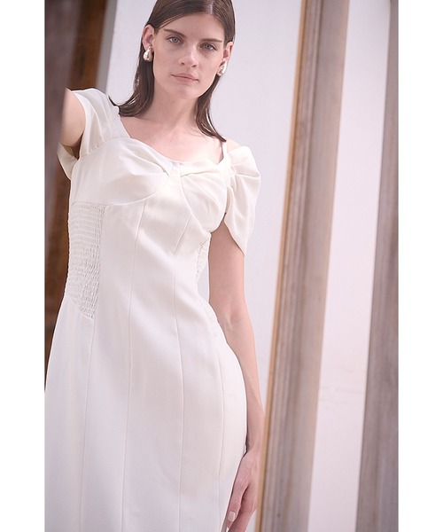 Estella.K(エステラケー)の「Margo Bloom Dress オフショルタックスリーブドレス(ワンピース・レディース・インディゴブルー/ホワイト/ブラック・FREE)」の15枚目の写真