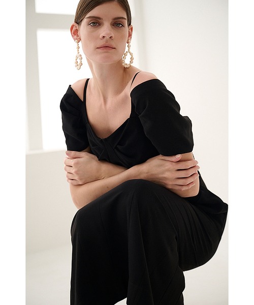 Estella.K(エステラケー)の「Margo Bloom Dress オフショルタックスリーブドレス(ワンピース・レディース・インディゴブルー/ホワイト/ブラック・FREE)」の5枚目の写真