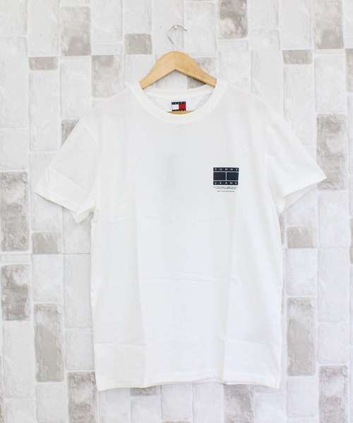 TOMMY HILFIGER(トミーヒルフィガー)の「TJM DNAグラフィッククルーネックTシャツ TJM REG DNA GRAPHIC TEE EXT(Tシャツ/カットソー・メンズ・ホワイト/ブラック・M/XL/L)」の1枚目の写真