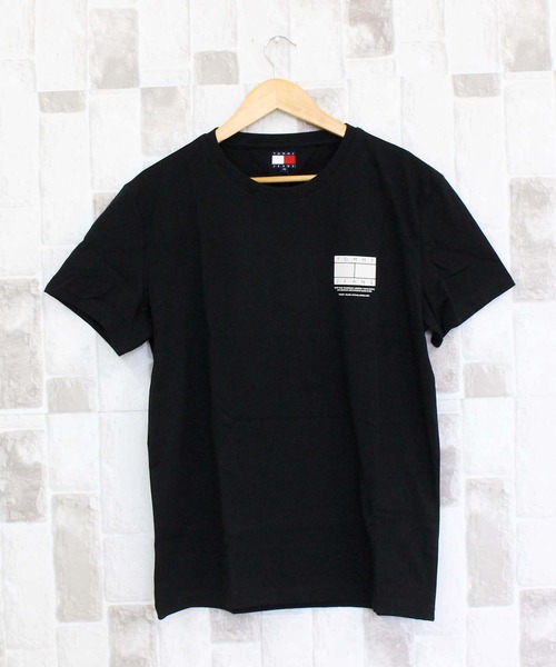 TOMMY HILFIGER(トミーヒルフィガー)の「TJM DNAグラフィッククルーネックTシャツ TJM REG DNA GRAPHIC TEE EXT(Tシャツ/カットソー・メンズ・ホワイト/ブラック・M/XL/L)」の2枚目の写真
