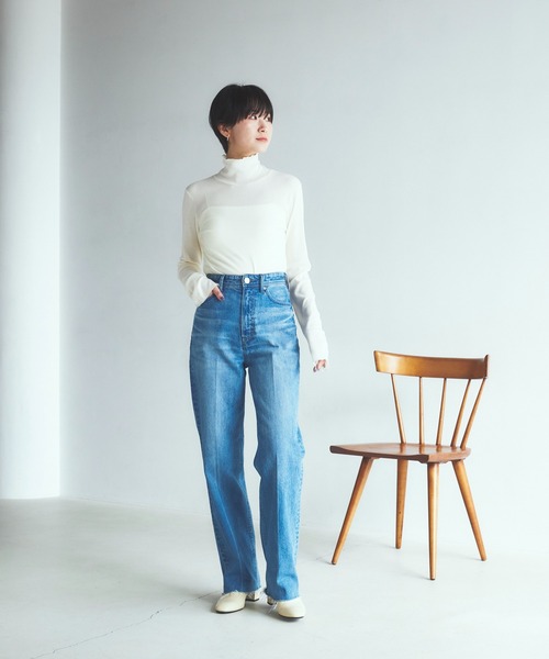 YANUK(ヤヌーク)の「ハイネックロングスリーブ(Tシャツ/カットソー・レディース・ホワイト・FREE)」の2枚目の写真