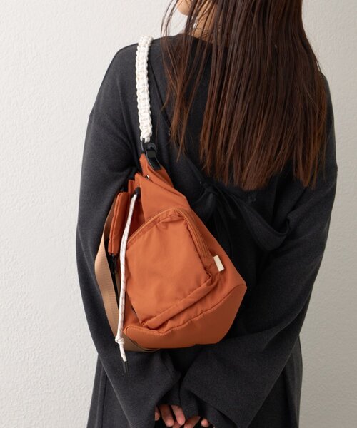 CIAOPANIC TYPY(チャオパニックティピー)の「:【2サイズ展開あり】撥水ナイロンマルチウェイBAG(トートバッグ・レディース・グレー/ブラック/ベージュ/オレンジ/ホワイト/カーキ/ベージュ系その他/グレー系その他/ブラック系その他/オリーブ/オレンジ系その他/ホワイト系その他・ONE SIZE)」の15枚目の写真