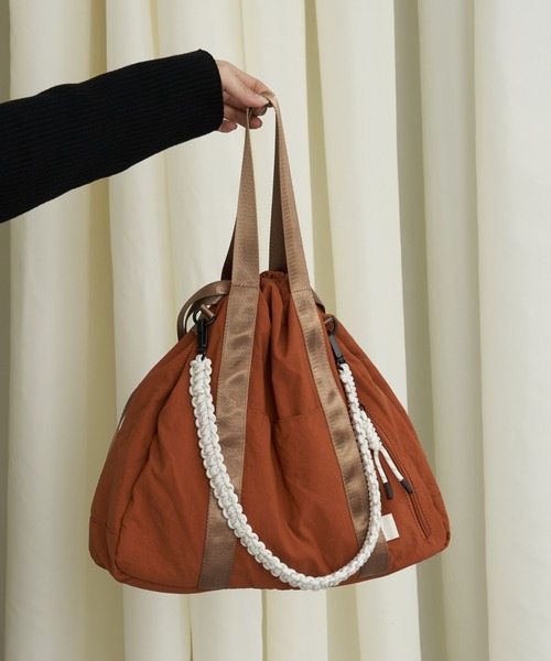 CIAOPANIC TYPY(チャオパニックティピー)の「:【2サイズ展開あり】撥水ナイロンマルチウェイBAG(トートバッグ・レディース・グレー/ブラック/ベージュ/オレンジ/ホワイト/カーキ/ベージュ系その他/グレー系その他/ブラック系その他/オリーブ/オレンジ系その他/ホワイト系その他・ONE SIZE)」の13枚目の写真