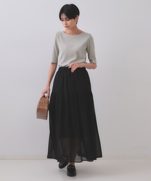 OPAQUE.CLIP（オペークドットクリップ）の「汗染み防止 ボートネックリブカットソー【洗濯機洗い可/抗ピル】（Tシャツ/カットソー・レディース・グレー/ブラック/ホワイト/ダークブラウン・38/40）」の6枚目の写真