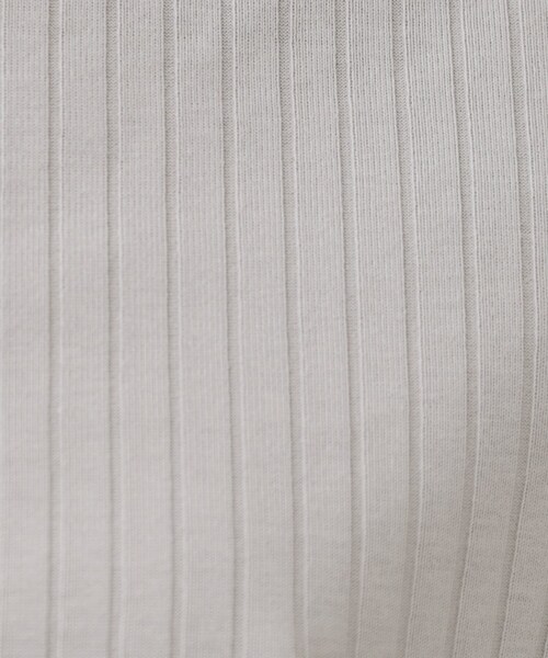 OPAQUE.CLIP（オペークドットクリップ）の「汗染み防止 ボートネックリブカットソー【洗濯機洗い可/抗ピル】（Tシャツ/カットソー・レディース・グレー/ブラック/ホワイト/ダークブラウン・38/40）」の8枚目の写真