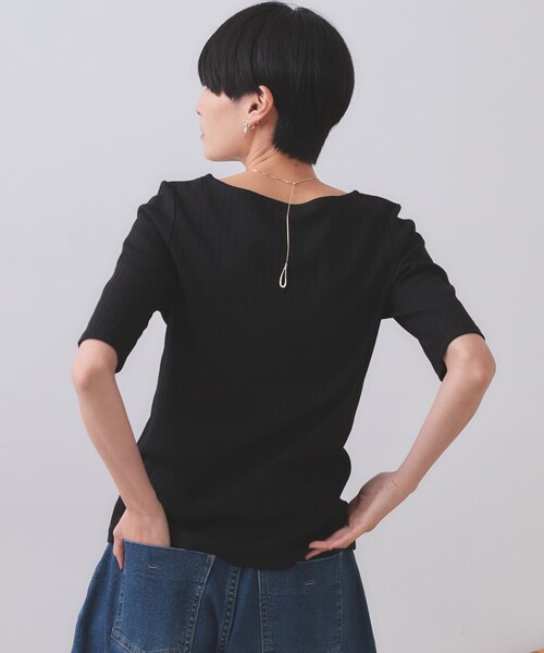 OPAQUE.CLIP（オペークドットクリップ）の「汗染み防止 ボートネックリブカットソー【洗濯機洗い可/抗ピル】（Tシャツ/カットソー・レディース・グレー/ブラック/ホワイト/ダークブラウン・38/40）」の13枚目の写真