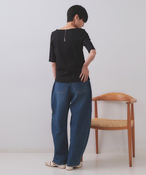 OPAQUE.CLIP（オペークドットクリップ）の「汗染み防止 ボートネックリブカットソー【洗濯機洗い可/抗ピル】（Tシャツ/カットソー・レディース・グレー/ブラック/ホワイト/ダークブラウン・38/40）」の15枚目の写真