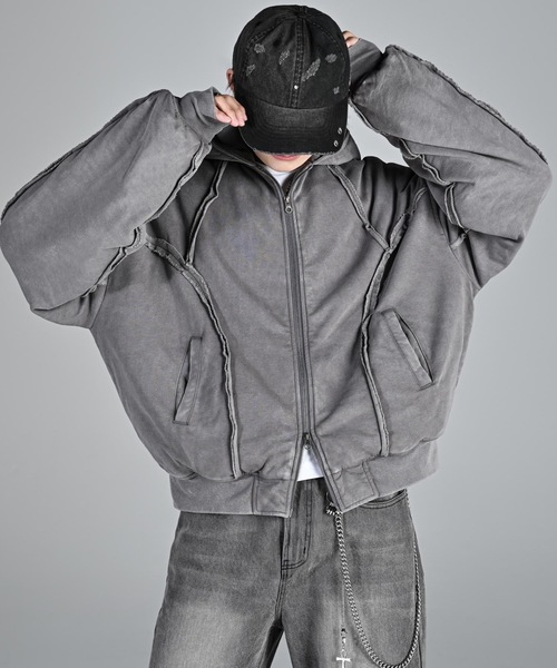 ADRER(アドラー)の「Padded Parker Short Blouson / パデッドパーカーショートブルゾン(パーカー・メンズ・ブラック/ライトグレー・XS/S/M/L)」の16枚目の写真