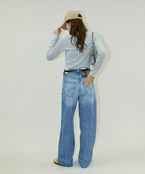 PUBLUX（パブリュクス）の「LEVI'S/リーバイス RIBCAGE WIDE LEG/リブケージ ワイドレッグ ハイライズ デニム　限定展開（デニムパンツ・レディース・サックスブルー/ブルー・25/26/27）」の8枚目の写真