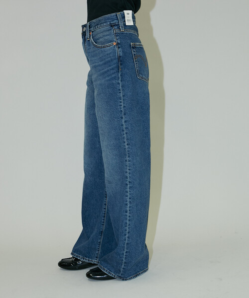 PUBLUX（パブリュクス）の「LEVI'S/リーバイス RIBCAGE WIDE LEG/リブケージ ワイドレッグ ハイライズ デニム　限定展開（デニムパンツ・レディース・サックスブルー/ブルー・25/26/27）」の12枚目の写真