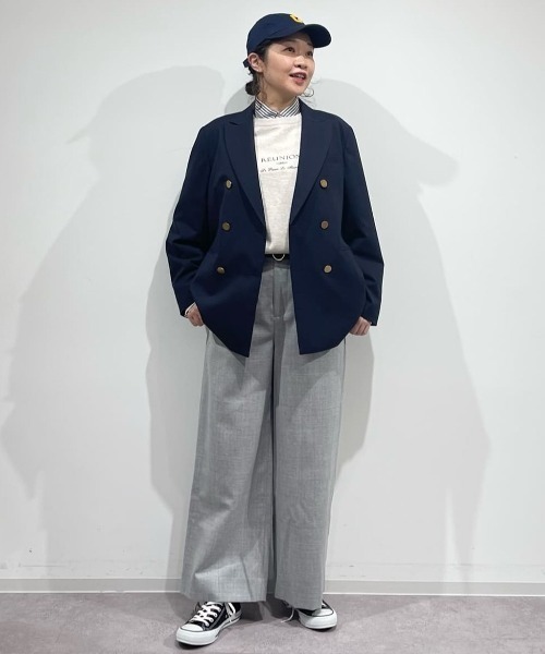 human woman(ヒューマンウーマン)の「◆強撚シャークスキンピークドラペルジャケット(テーラードジャケット・レディース・チャコールグレー/ネイビー・MEDIUM)」の6枚目の写真