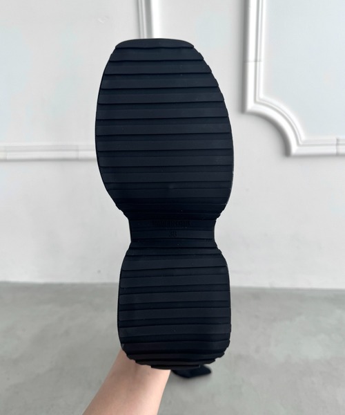 Loueme(ルエム)の「ボリュームソールニーハイソックスブーツ(ブーツ・レディース・ブラック・23.5cm/22.5cm/24.5cm)」の12枚目の写真