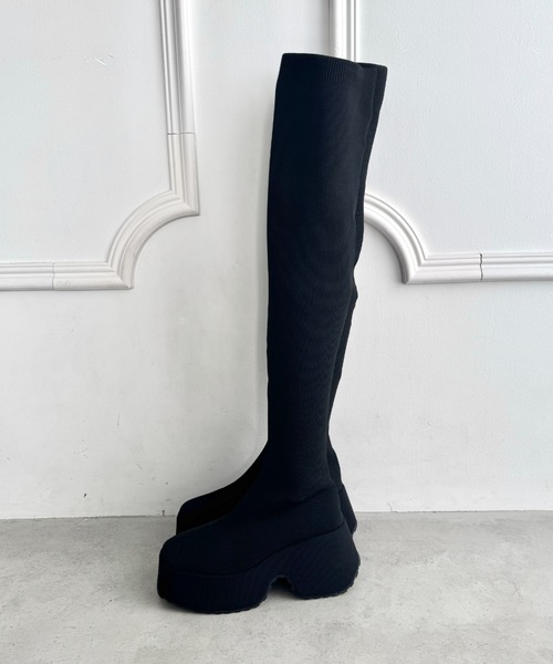 Loueme(ルエム)の「ボリュームソールニーハイソックスブーツ(ブーツ・レディース・ブラック・23.5cm/22.5cm/24.5cm)」の9枚目の写真