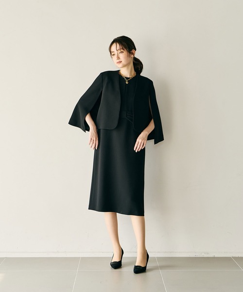 Audie a Muses(オーディアミューズ)の「ケープ風ジャケット(ノーカラージャケット・レディース・ブラック・38/42)」の12枚目の写真