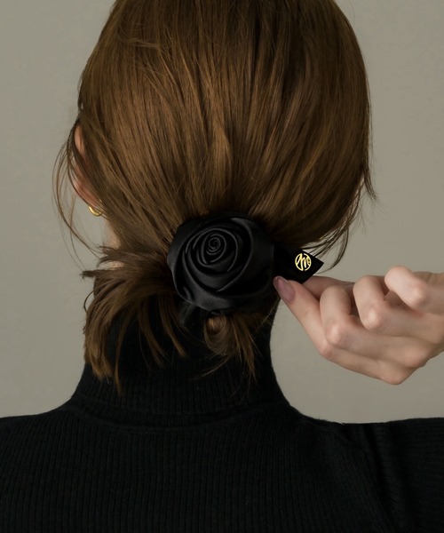 muku(ムク)の「CHOUCHOU / ROSE(シュシュ・レディース・ブラック・FREE)」の2枚目の写真