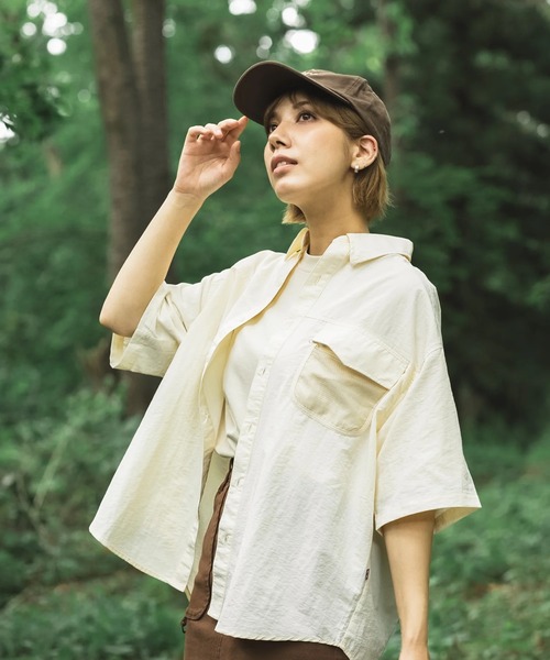 S'more(スモア)の「Mesh pocket s/s shirt (メッシュポケットショートスリーブシャツ ) (SS)(シャツ/ブラウス・レディース・ホワイト/ベージュ・SMALL/MEDIUM/LARGE/X-LARGE)」の1枚目の写真