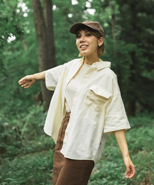 S'more(スモア)の「Mesh pocket s/s shirt (メッシュポケットショートスリーブシャツ ) (SS)(シャツ/ブラウス・レディース・ホワイト/ベージュ・SMALL/MEDIUM/LARGE/X-LARGE)」の9枚目の写真