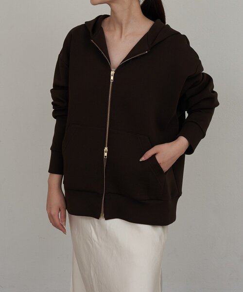 【極美品】【限定出品】 ショートパーカー 春服 Russet ジム ラシット ダンボールジップパーカー（Tシャツ/カットソー）｜russet