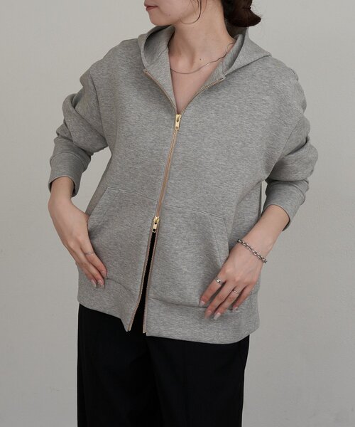 【極美品】【限定出品】 ショートパーカー 春服 Russet ジム ラシット ダンボールジップパーカー（Tシャツ/カットソー）｜russet