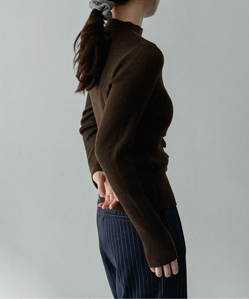 on:nue（オンニュ）の「【on:nue】[着用動画あり！/選べる4色展開] モックネックフロントフリルカーディガン（ニット/セーター・レディース・ブラウン/アイボリー/ブラック/グレー・FREE）」の21枚目の写真