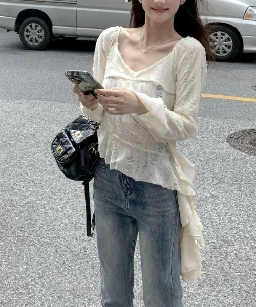 VIBGYOR（ヴィブジョー）の「【LAMPOON】フリルイレヘムブラウス（シャツ/ブラウス・レディース・グレー/アイボリー・MEDIUM/LARGE/SMALL）」の6枚目の写真