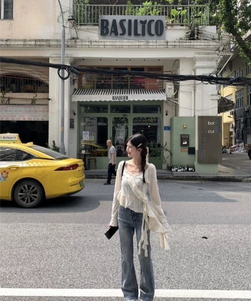 VIBGYOR（ヴィブジョー）の「【LAMPOON】フリルイレヘムブラウス（シャツ/ブラウス・レディース・グレー/アイボリー・MEDIUM/LARGE/SMALL）」の10枚目の写真