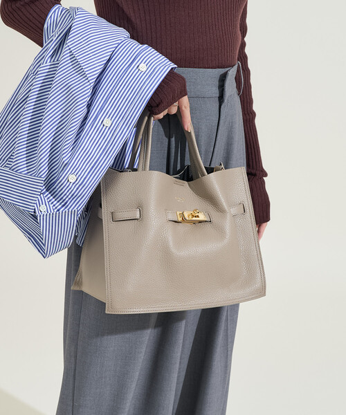 FREAK'S STORE（フリークスストア）の「VIOLAd’ORO/ヴィオラドーロ TRERO/シュリンク クロア トートバッグ M/ レザーショルダーバッグ/カウレザー バッグ（ショルダーバッグ・レディース・ブラック/ベージュ/キャメル・ONE SIZE）」の4枚目の写真