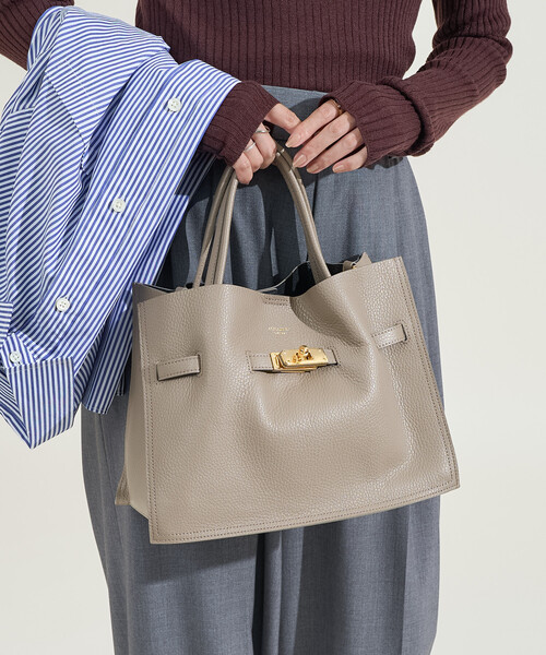 FREAK'S STORE（フリークスストア）の「VIOLAd’ORO/ヴィオラドーロ TRERO/シュリンク クロア トートバッグ M/ レザーショルダーバッグ/カウレザー バッグ（ショルダーバッグ・レディース・ブラック/ベージュ/キャメル・ONE SIZE）」の6枚目の写真