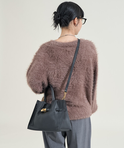 FREAK'S STORE（フリークスストア）の「VIOLAd’ORO/ヴィオラドーロ TRERO/シュリンク クロア トートバッグ M/ レザーショルダーバッグ/カウレザー バッグ（ショルダーバッグ・レディース・ブラック/ベージュ/キャメル・ONE SIZE）」の8枚目の写真