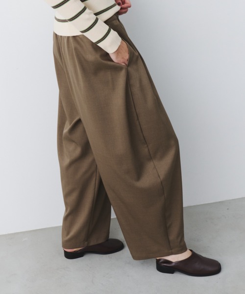 bita.(ビタ)の「センターシーム2wayフラットシューズ(ローファー・レディース・ブラウン/ベージュ/ブラック・MEDIUM/LARGE)」の4枚目の写真